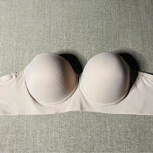 Leonisa strapless bra never worn.
